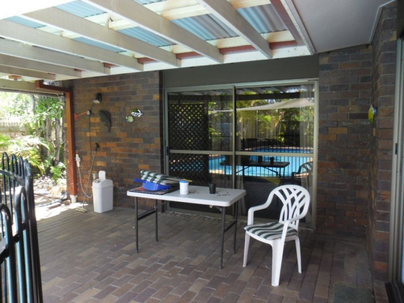 19 Southern Cross Drive, Newport QLD 4020