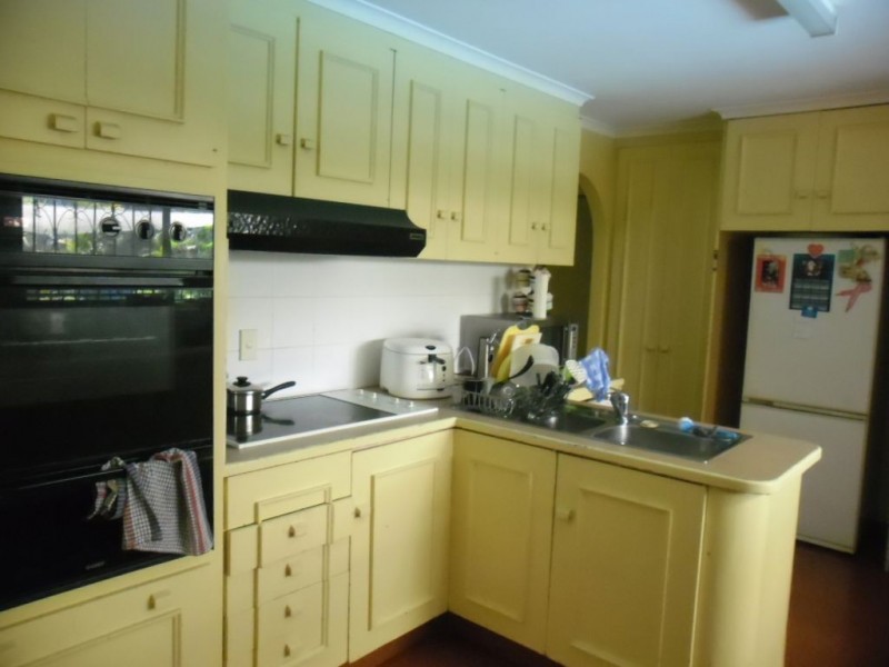 19 Southern Cross Drive, Newport QLD 4020