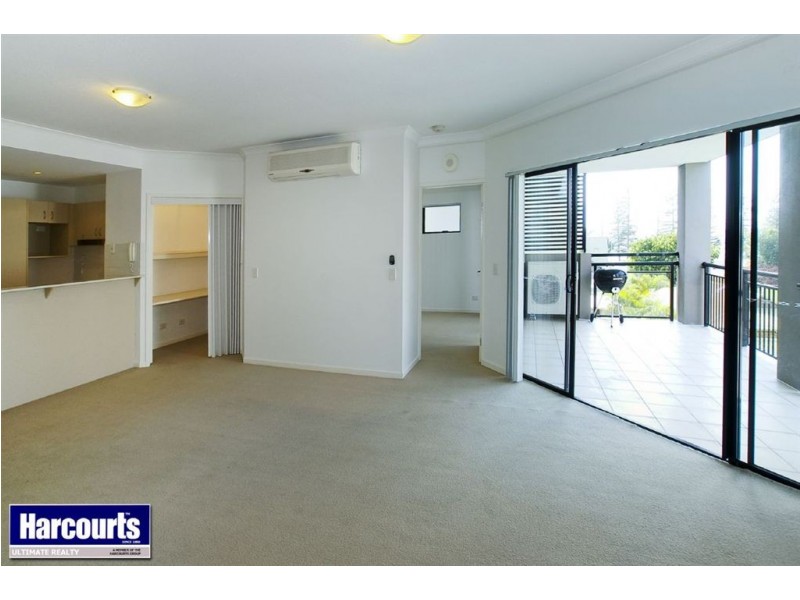 8/5 Rock Street, Scarborough QLD 4020