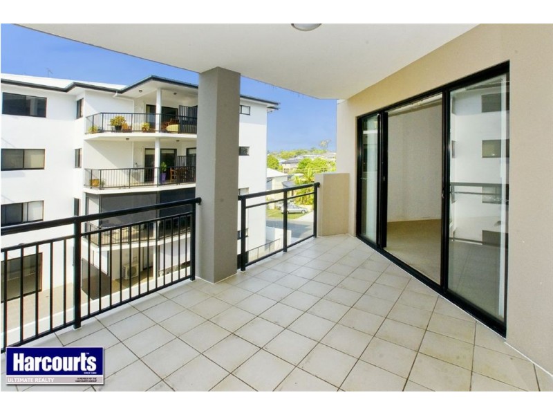 8/5 Rock Street, Scarborough QLD 4020