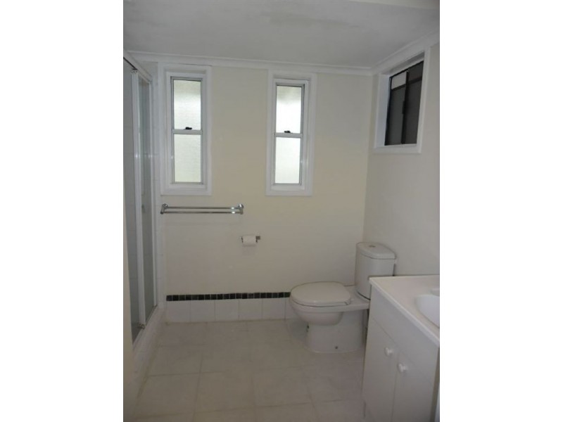 16 Newport Drive, Scarborough QLD 4020