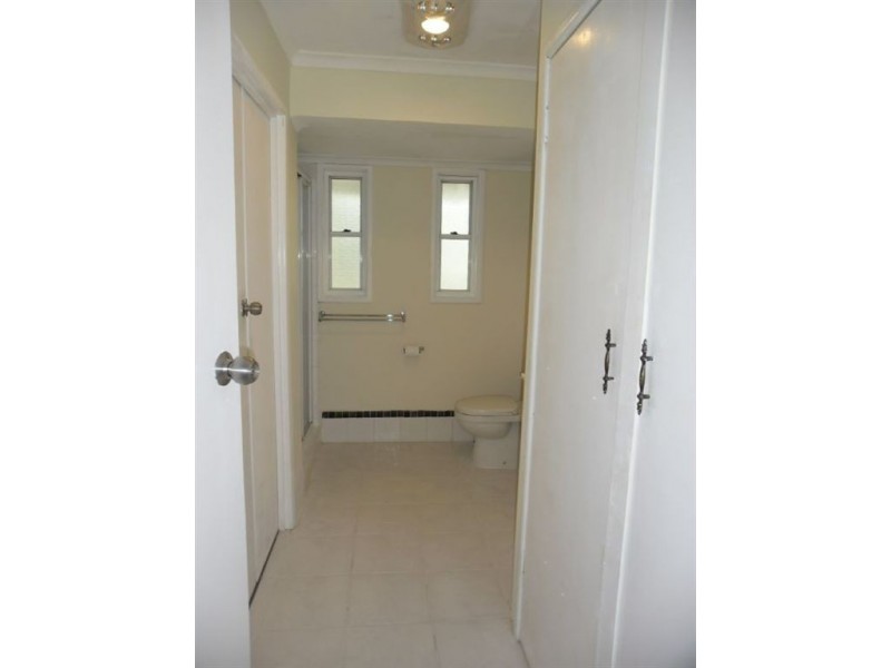 16 Newport Drive, Scarborough QLD 4020