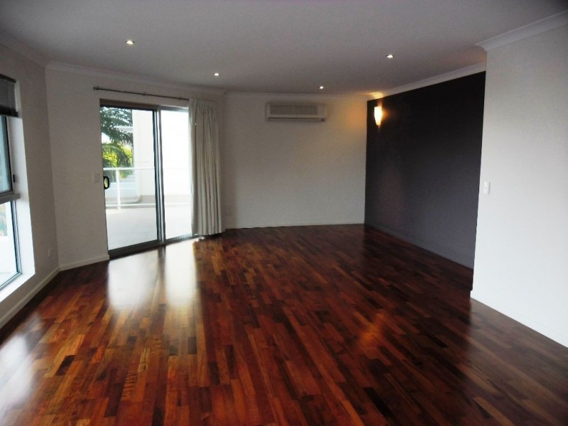 5/6 Georgina Street, Woody Point QLD 4019