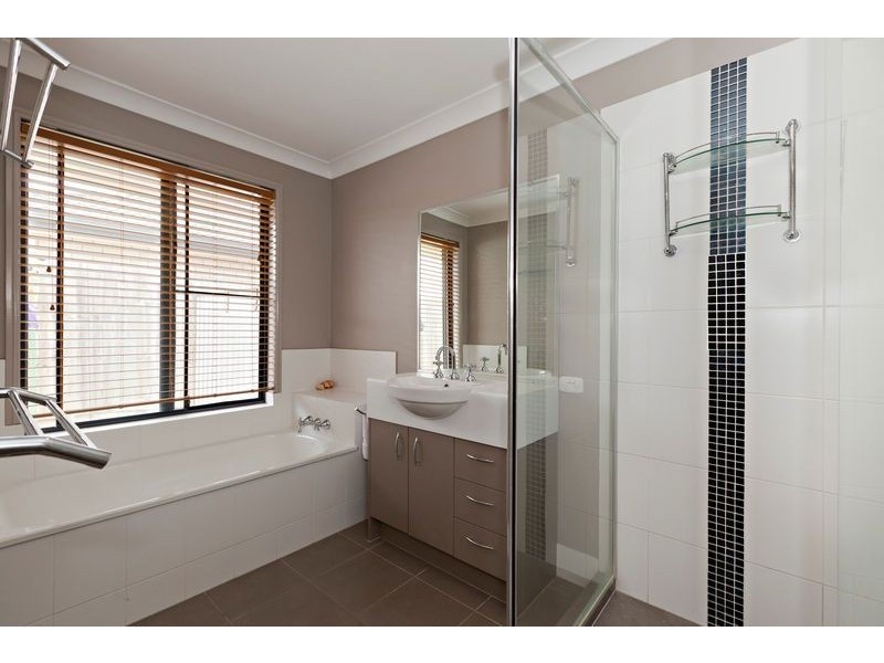 23 Tranquility Drive, Rothwell QLD 4022