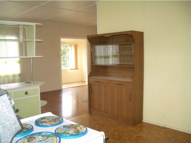 10 Campbell Street, Scarborough QLD 4020