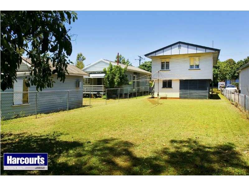 10 Campbell Street, Scarborough QLD 4020
