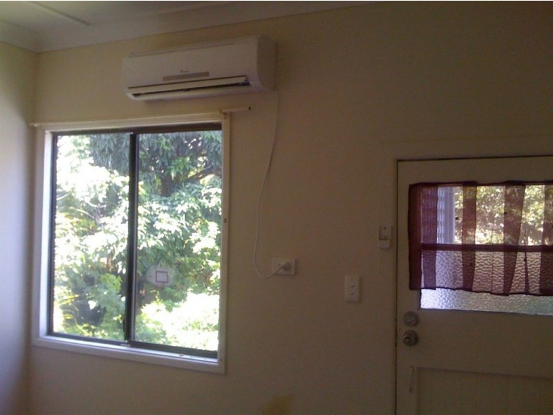 2/8 Louis Street, Redcliffe QLD 4020