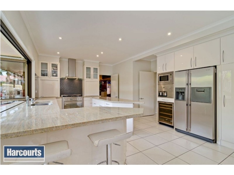 19 Dolphin Street, Newport QLD 4020