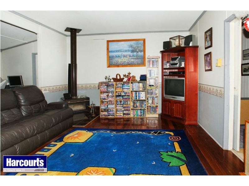 32 Garnet Street, Scarborough QLD 4020