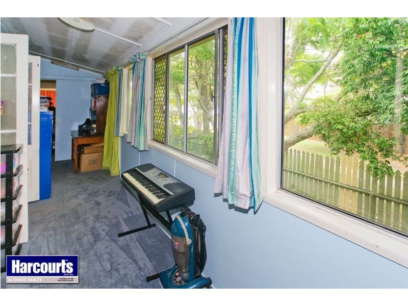 32 Garnet Street, Scarborough QLD 4020