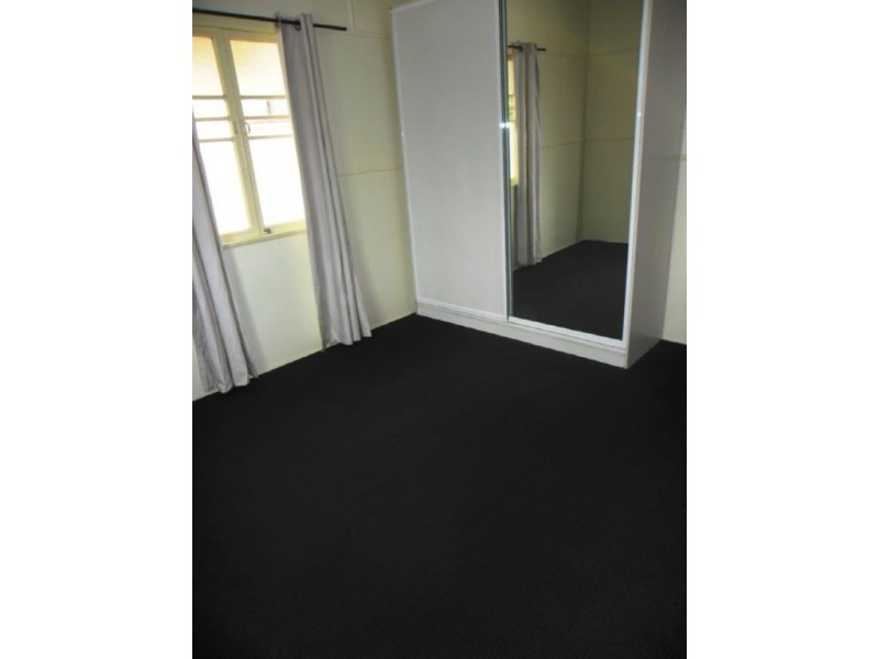 38 Garnet Street, Scarborough QLD 4020