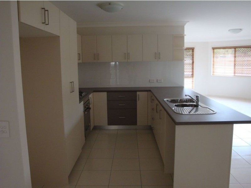 39 Centaur Street, Redcliffe QLD 4020