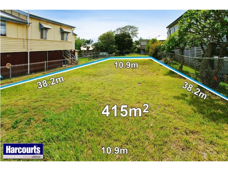 33 Marine Parade, Redcliffe QLD 4020