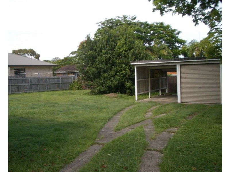 227 Scarborough Road, Scarborough QLD 4020