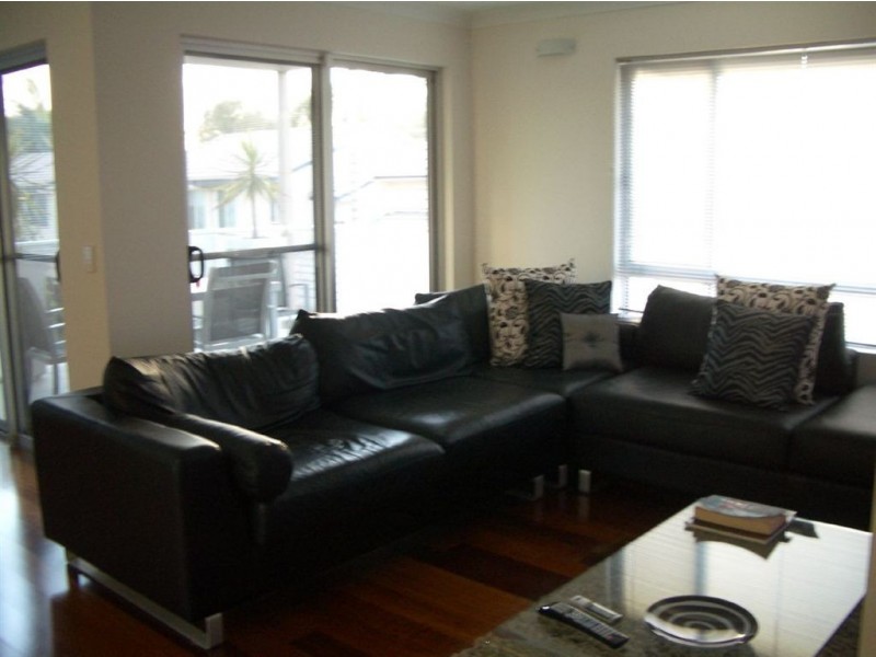 6/6 Georgina Street, Woody Point QLD 4019