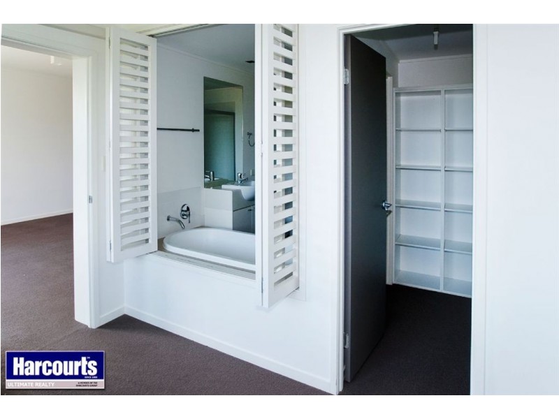 202/25 Dix Street, Redcliffe QLD 4020