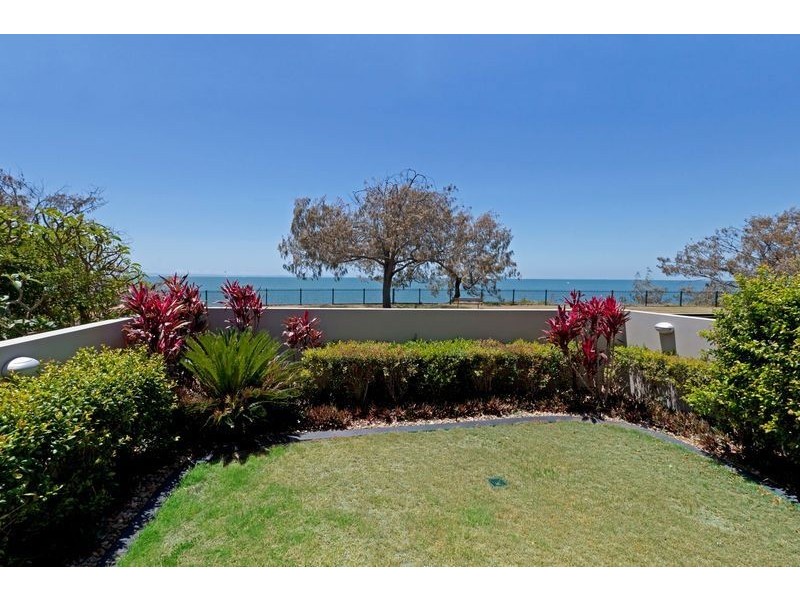 2/141 Flinders Parade, Scarborough QLD 4020
