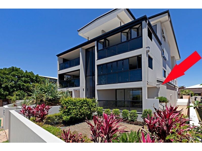 2/141 Flinders Parade, Scarborough QLD 4020