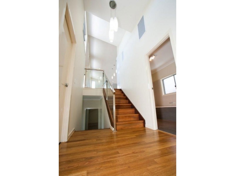 59a Seaville Avenue, Scarborough QLD 4020