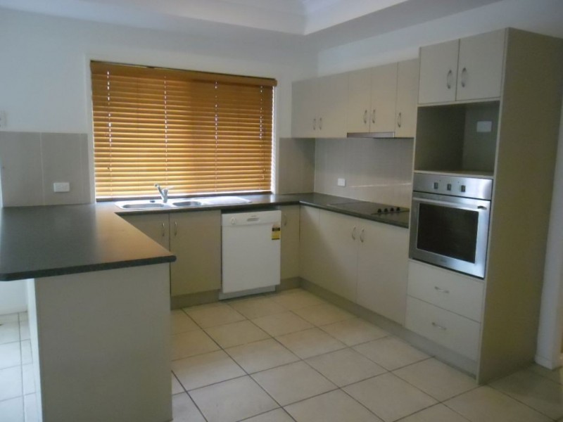 19 Grebe Circuit, North Lakes QLD 4509