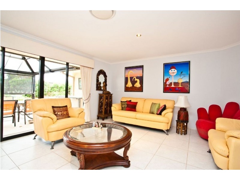 7 Aurora Place, Newport QLD 4020