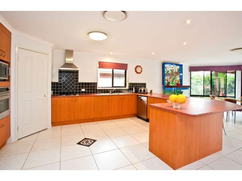 7 Aurora Place, Newport QLD 4020