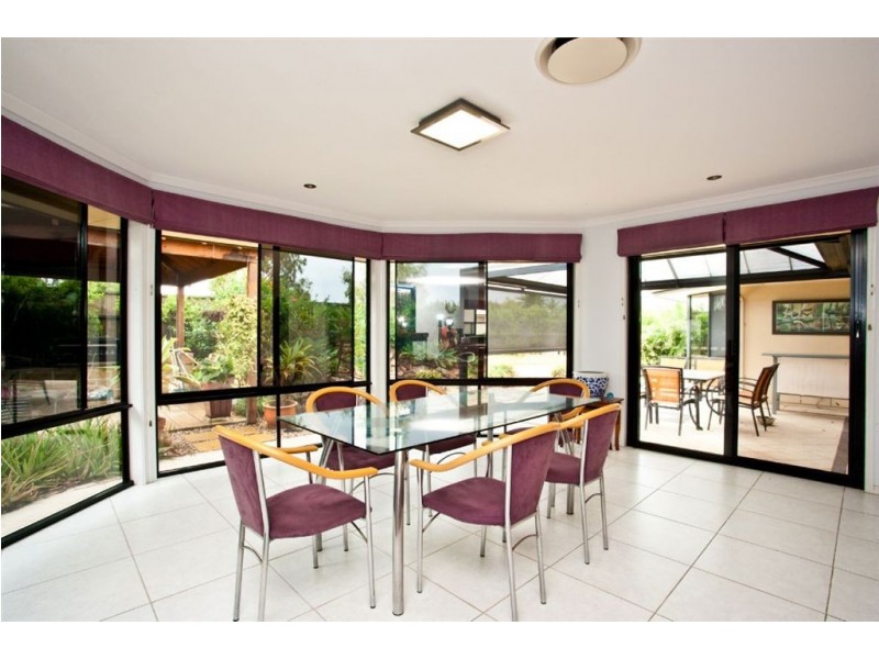 7 Aurora Place, Newport QLD 4020