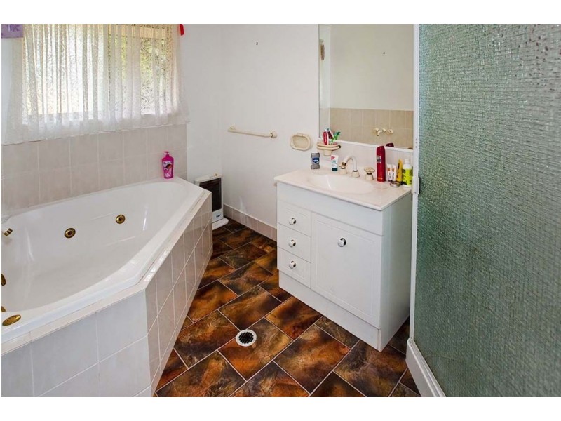 4-6 Jacqueline Crt, Deception Bay QLD 4508
