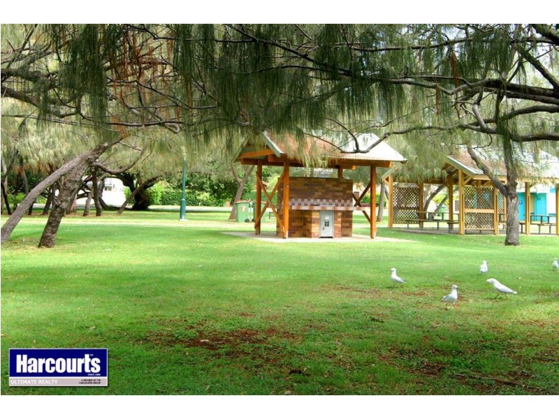 41a Central Avenue, Scarborough QLD 4020