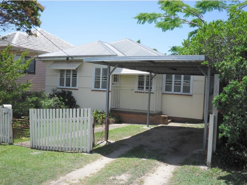 38 Garnet Street, Scarborough QLD 4020