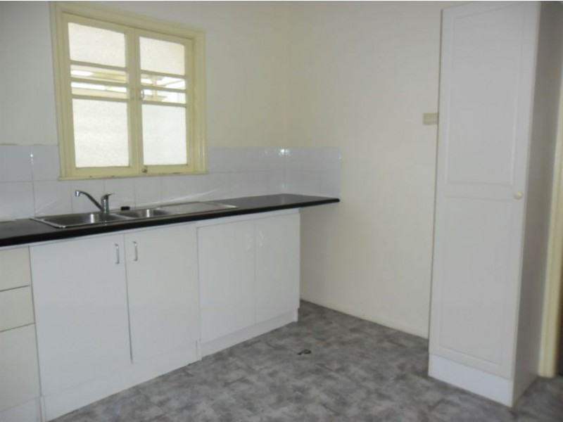 38 Garnet Street, Scarborough QLD 4020