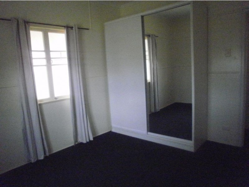 38 Garnet Street, Scarborough QLD 4020