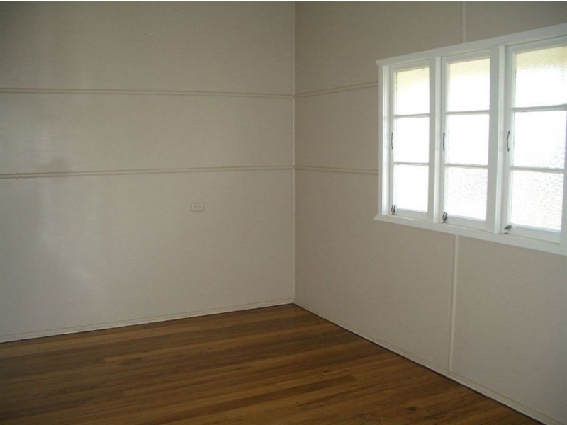 2 Manley Street, Redcliffe QLD 4020