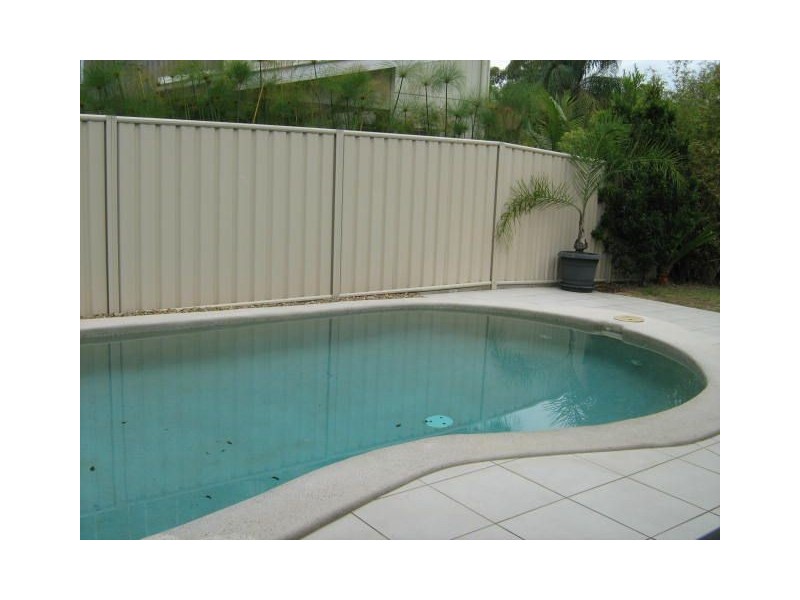 3a Brennan Road, Scarborough QLD 4020