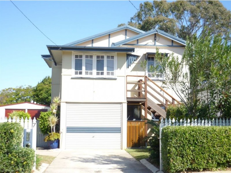 7 Frank Street, Scarborough QLD 4020