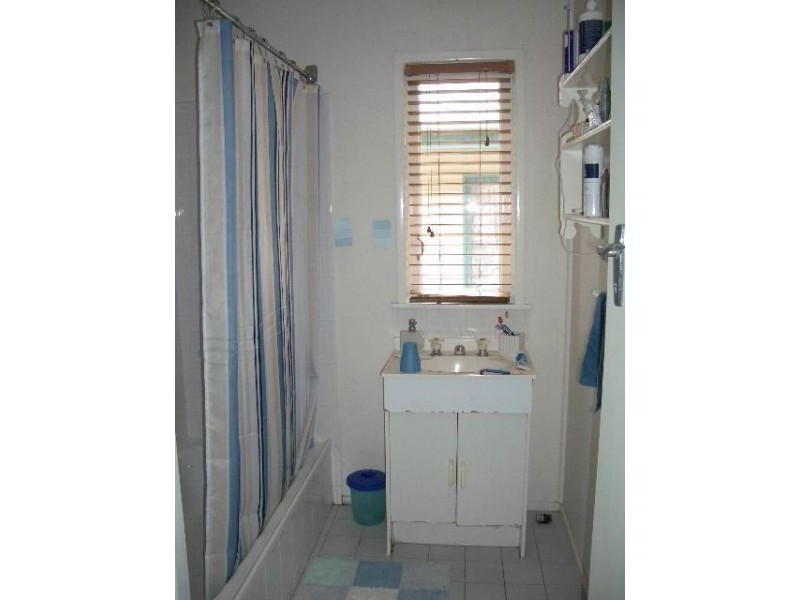 14 Livermore Street, Redcliffe QLD 4020