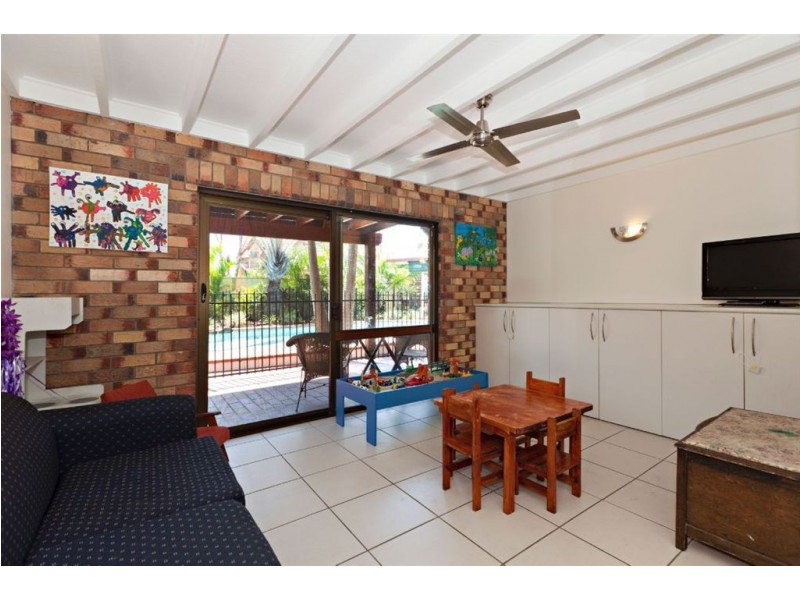 11 Dolphin Street, Newport QLD 4020