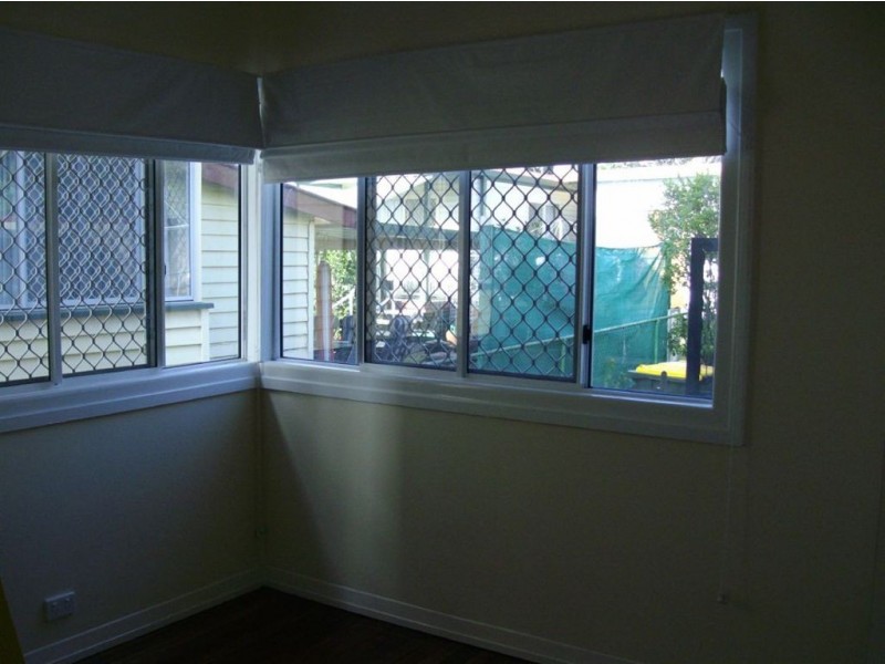 35 Greenup Street, Redcliffe QLD 4020