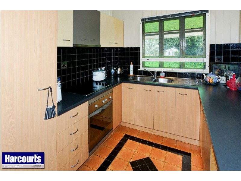 63 McLennan Street, Woody Point QLD 4019