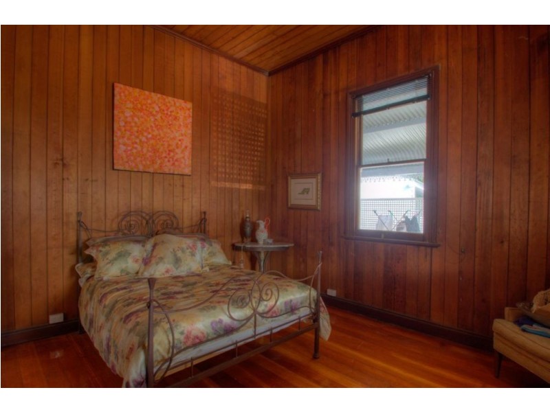 34 Whytecliffe Parade, Woody Point QLD 4019