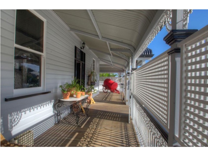 34 Whytecliffe Parade, Woody Point QLD 4019