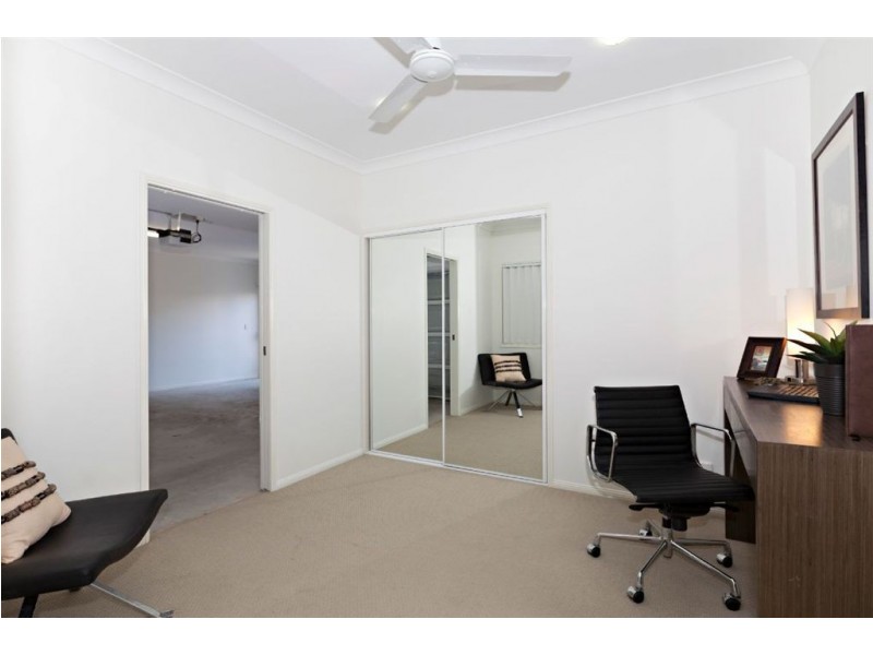 16a Roma Street, Scarborough QLD 4020