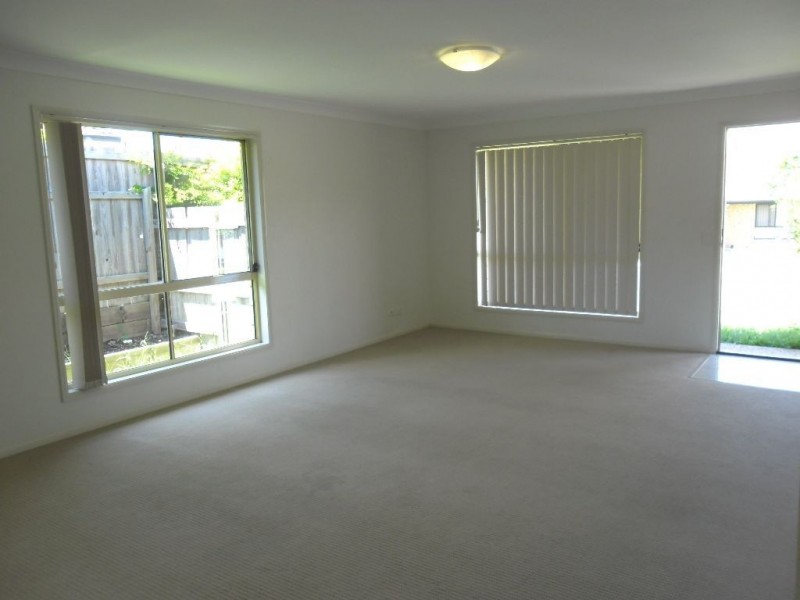 2/10 Adonis Court, Rothwell QLD 4022