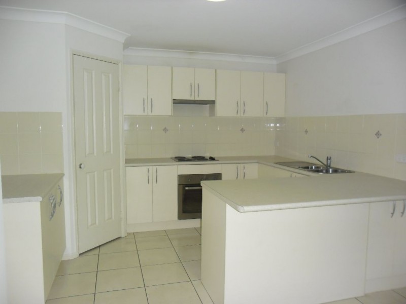 2/10 Adonis Court, Rothwell QLD 4022