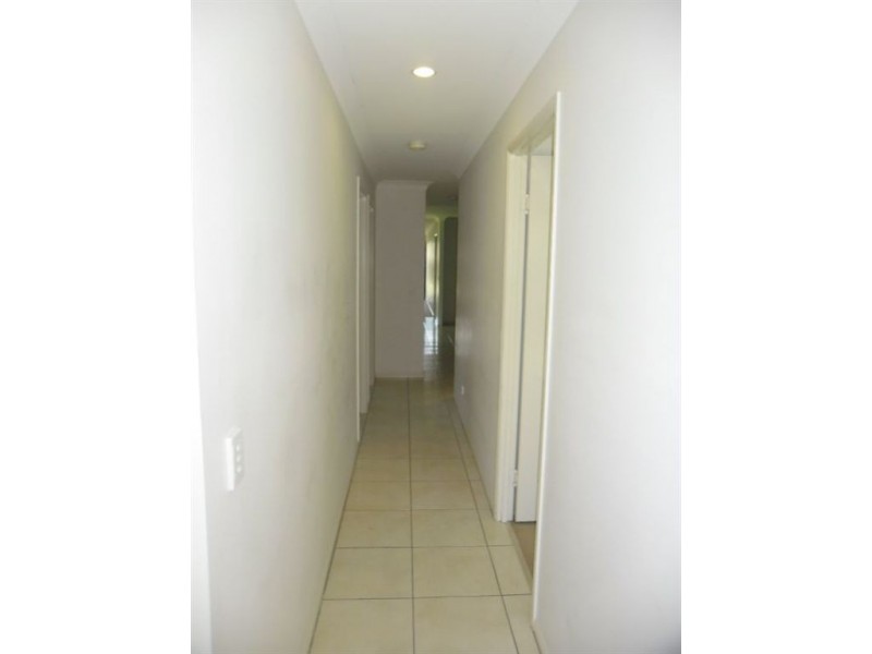 2/10 Adonis Court, Rothwell QLD 4022