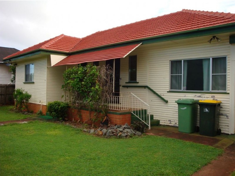 3 Dunns Tce, Scarborough QLD 4020