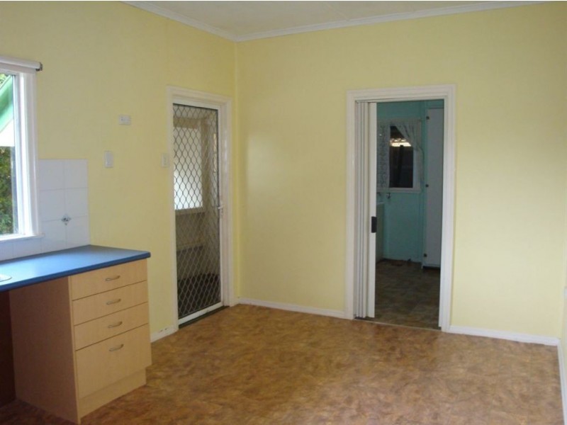 3 Dunns Tce, Scarborough QLD 4020