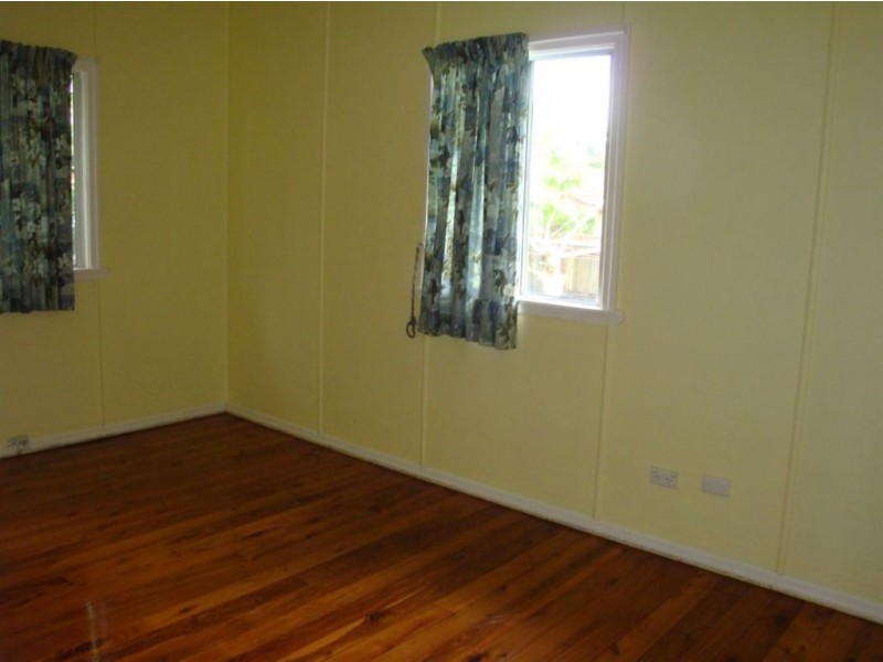 3 Dunns Tce, Scarborough QLD 4020