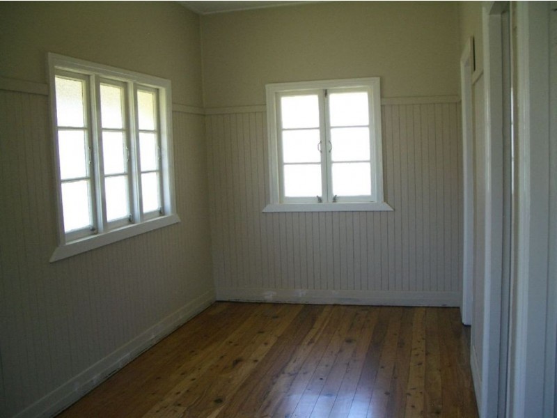 2 Manley Street, Redcliffe QLD 4020