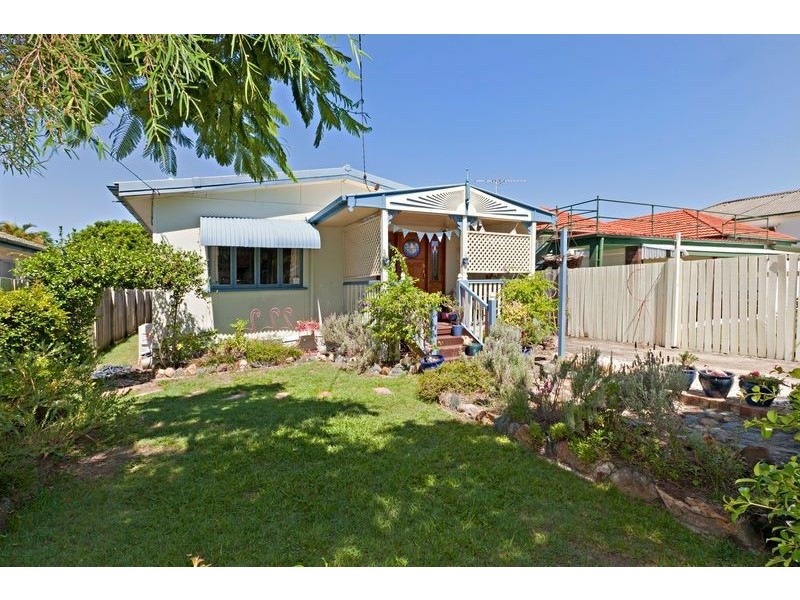 320 Scarborough Road, Scarborough QLD 4020
